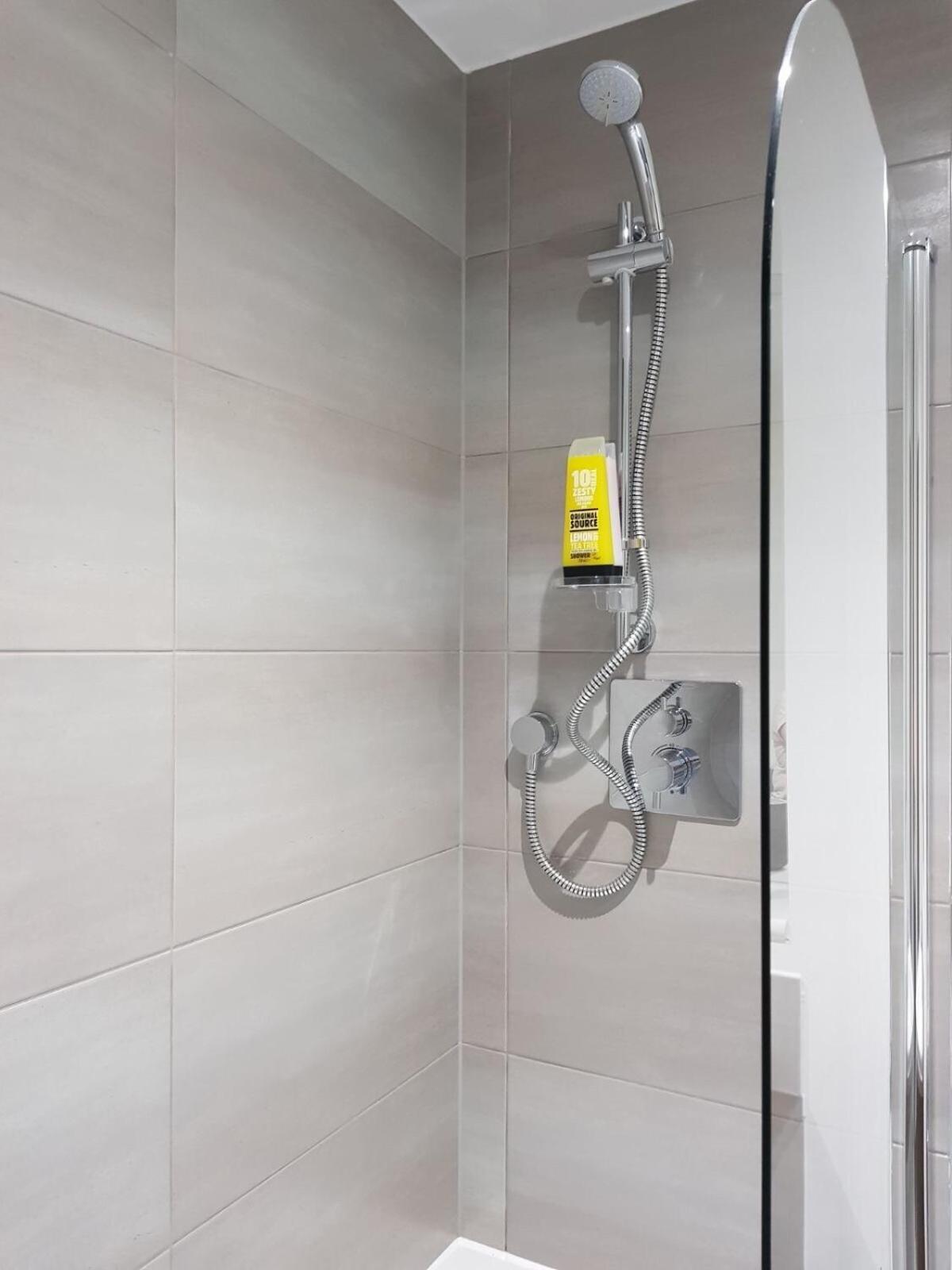 Contractor Bookers Bookdirect Save 10Percent Apartment Liverpool Luaran gambar